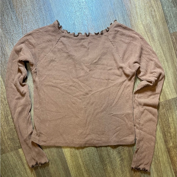 American Eagle - Picture 2 of 4